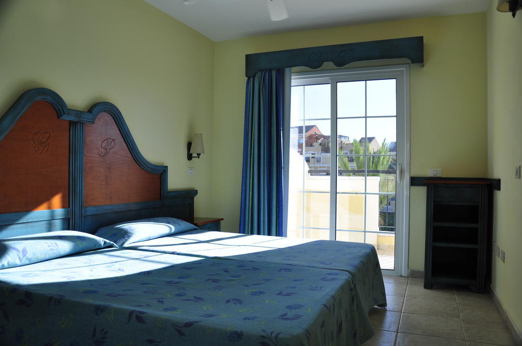 Apartamentos Granada Park Playa de las Americas  Room photo