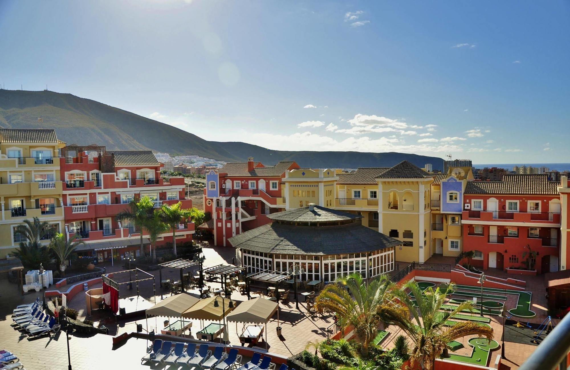 Apartamentos Granada Park Playa de las Americas  Exterior photo